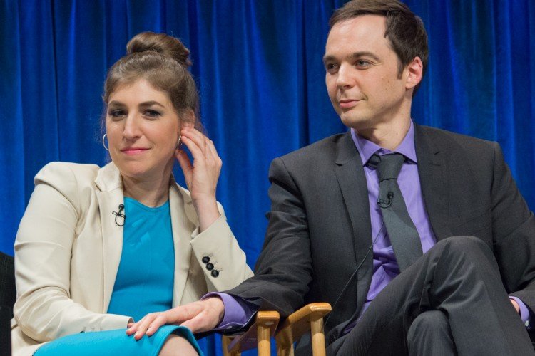 Mayim_Bialik_and_Jim_Parsons_at_PaleyFest_2013