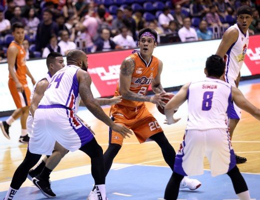 Raymond Almazan of the Meraclo Bolts (PBA Images)