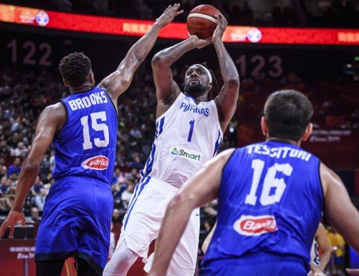 Andray Blatche (1) of the Philippines takes a shot against Jeff Brooks of Italy (FIBA.com photo)