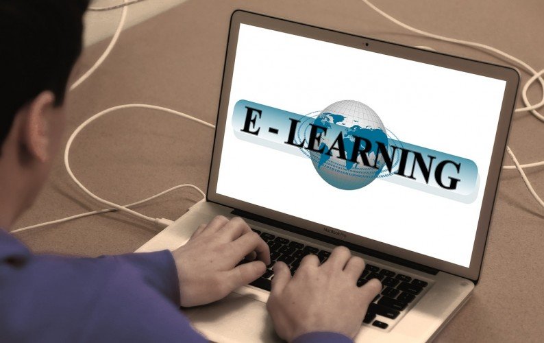 online, e-learning, [pixabay photo]