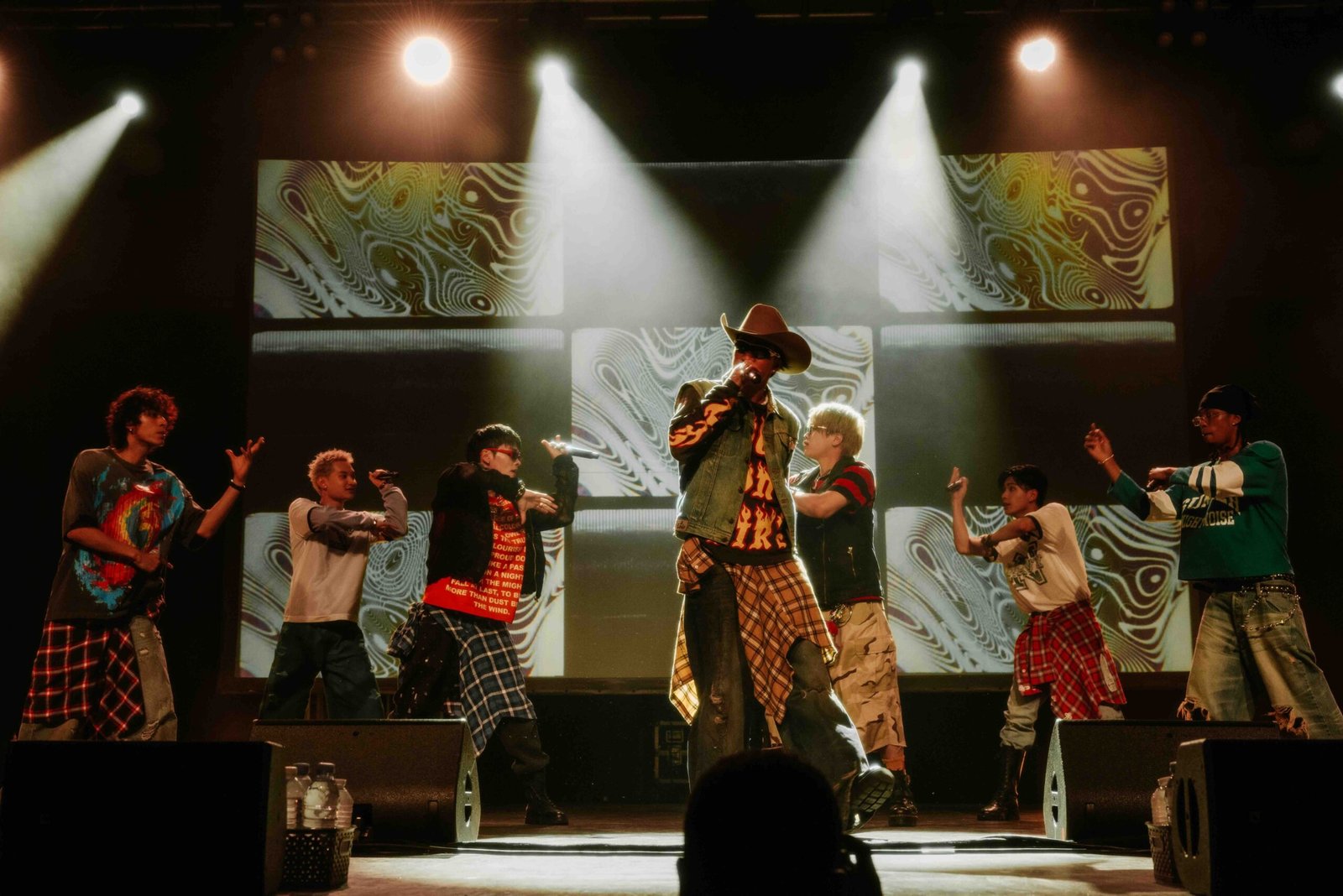 The group performs fan favorite “PROMISE” during an emotional moment of the show
