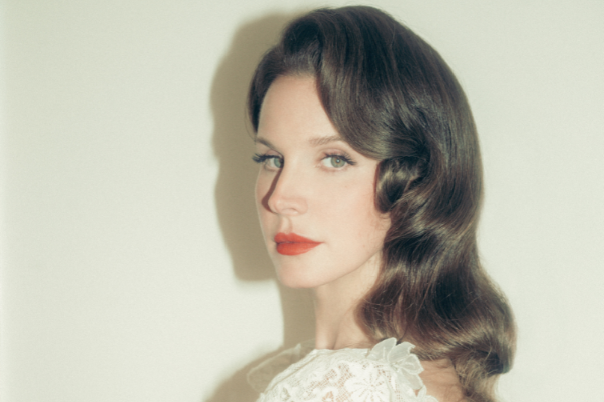 Lana Del Rey will make her first Singapore concert appearance during the Formula 1 Singapore Grand Prix 2026. [Singapore GP Pte Ltd. photo]