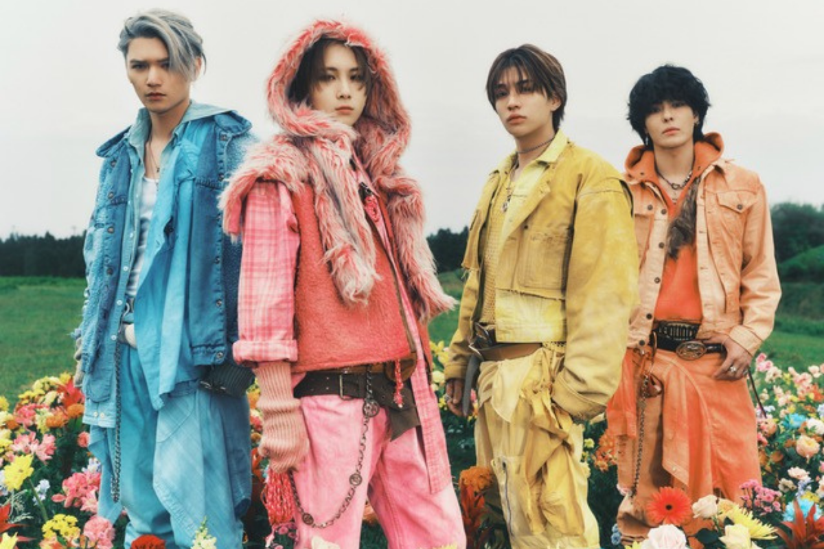 WOLF HOWL HARMONY has released a new version of "ココニイル Kokoniiru" featuring KOKORO KOHATSU and YUGA.