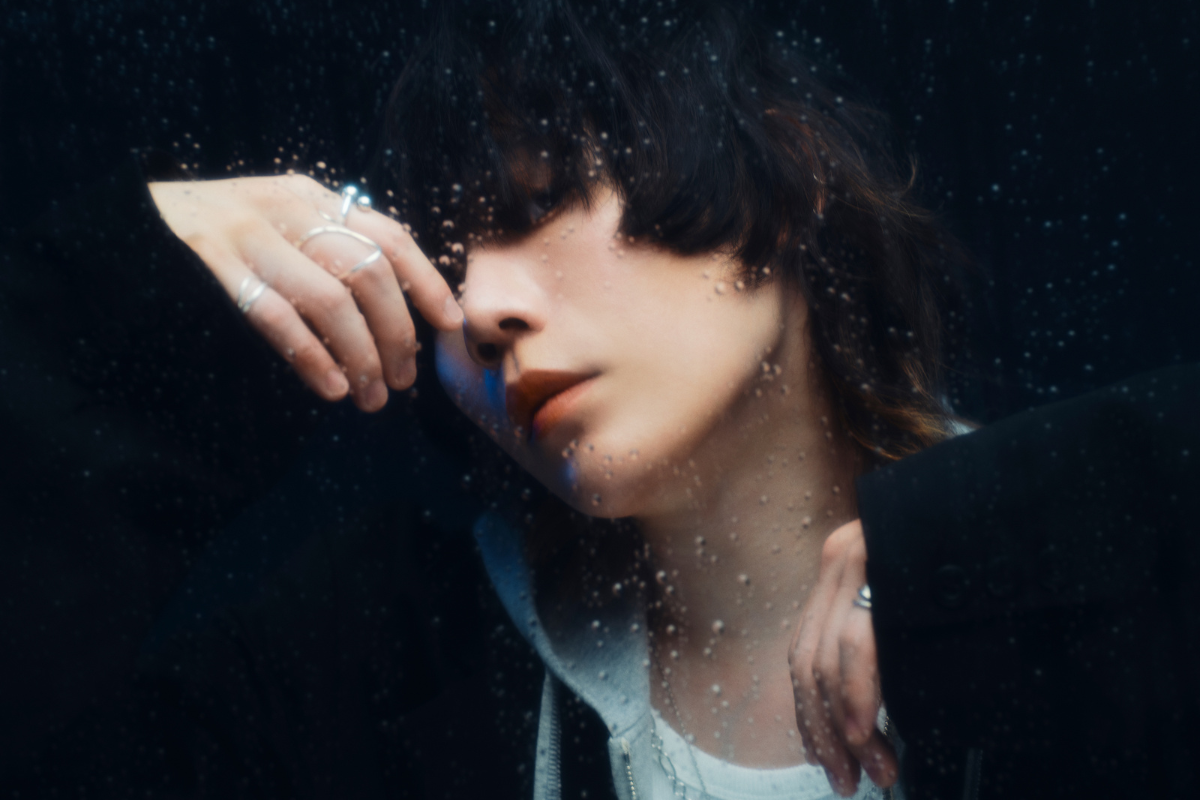 Keina Suda introduces "BLACK," the latest single from his upcoming album "LOVE HATE."