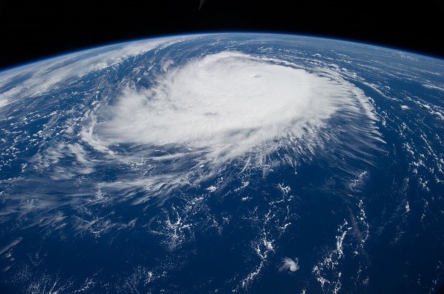 Powerful hurricane nears Mexico’s Caribbean coast