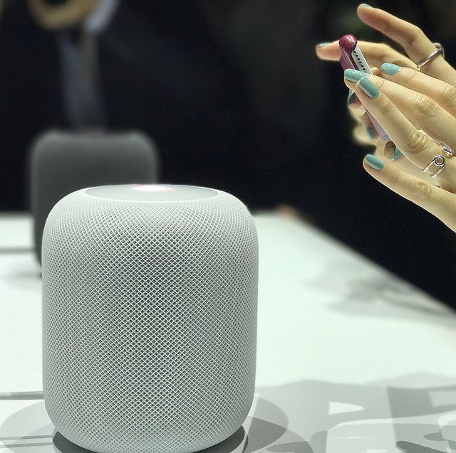 Apple pushes back release of HomePod speaker to 2018