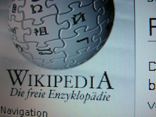 Wikipedia down in several countries