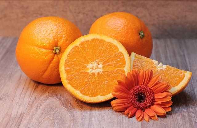 Study: An orange a day keeps blurred vision away