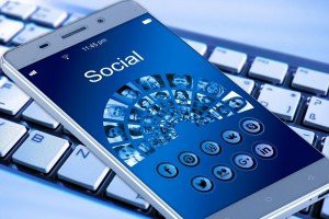 mobile phone, tracking app, [pixabay photo]