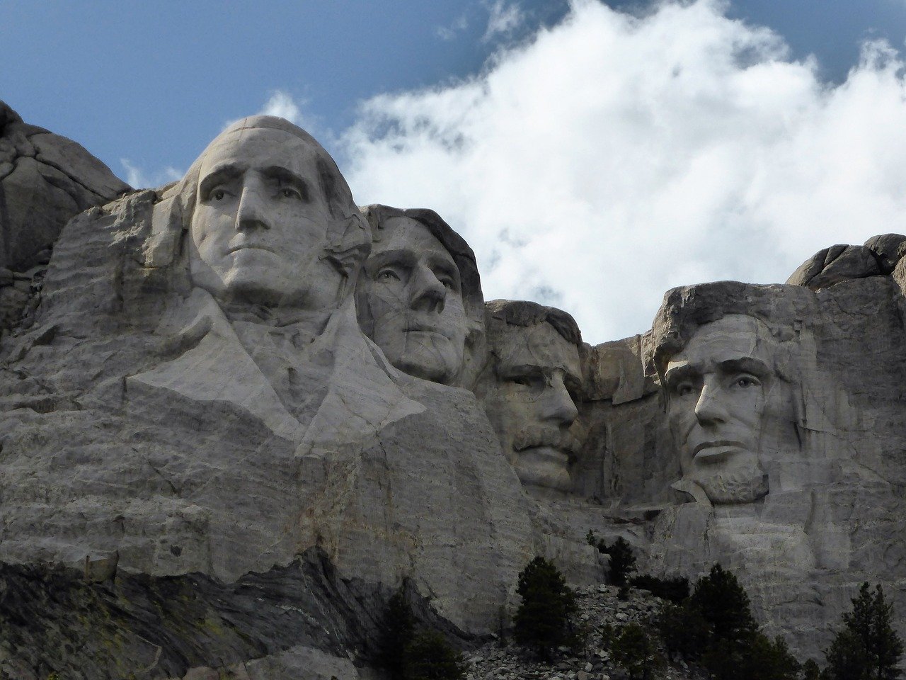Mount Rushmore drawing visitors escaping US virus lockdowns