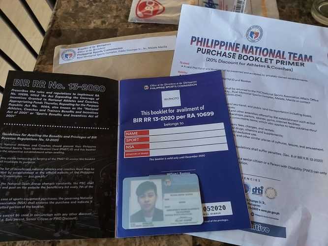 Nesthy Petecio captures her Philippine National Sports Team Identification Card (PNSTM ID) and booklet (Photo courtesy of Nesthy Alcalde Petecio)