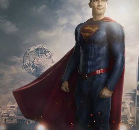 Superman & Lois’ first look: See Tyler Hoechlin in new Superman suit