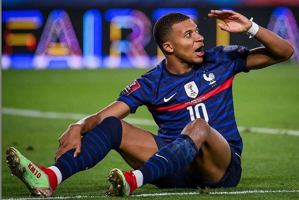 Soccer News: Mbappe leaves France, injures calf