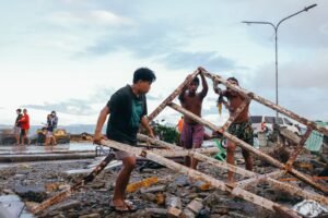 Surigao City survivors call for relief in Odette aftermath [Photos by Jilson Tiu | Greenpeace]