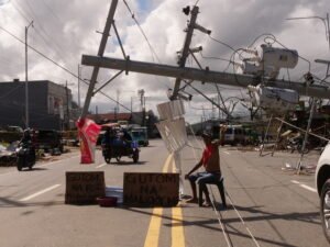 Surigao City survivors call for relief in Odette aftermath [Photos by Angeli Cantillana | Greenpeace]