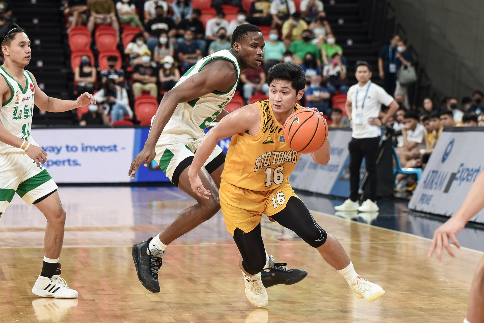 Paul Manalang of the UST Growling Tigers [UAAP photo]