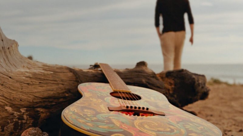 Julian Lennon Releases New Track ‘Love Never Dies’ in Celebration of International Peace Day 2024