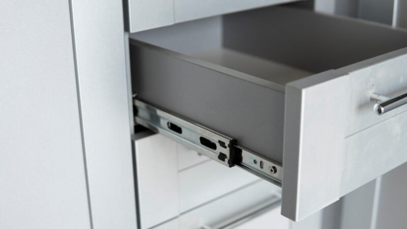 A Quick Guide to the Different Types of Drawer Slides