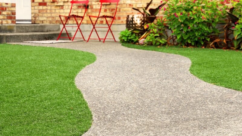 Low-Maintenance Ways To Decorate Your Front Lawn for Maximum Curb Appeal