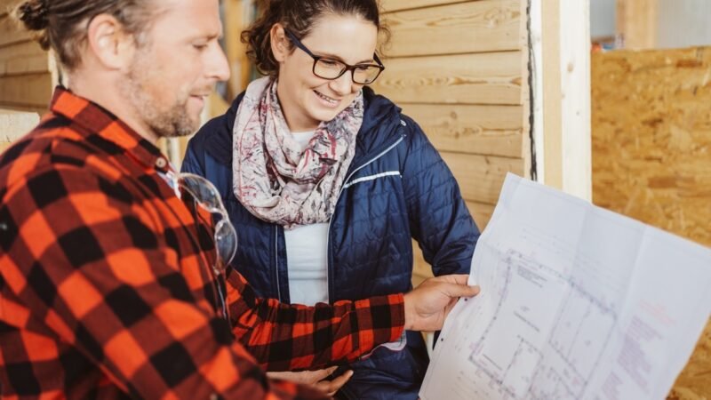 4 Tips for Communicating With Your General Contractor