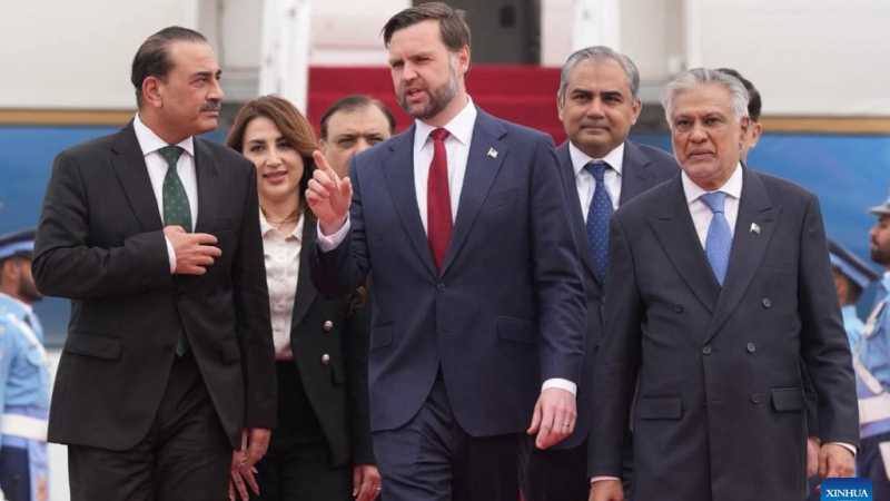 Pakistani Prime Minister Sharif meets JD Vance in talks on Middle East peace efforts