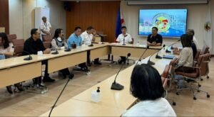 Muntinlupa officials question Maynilad executives on the recurring water interruptions and the measures being taken to address them.