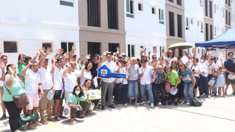 SHFC turns over new homes to Jesse M. Robredo Village families under Manila 4PH housing project