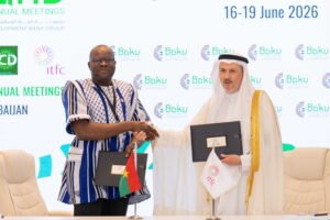 Representatives from ITFC and Burkina Faso finalize a framework agreement on economic cooperation.