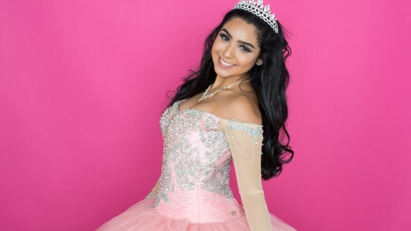 How To Prepare Your Dress for Quinceañera Photos