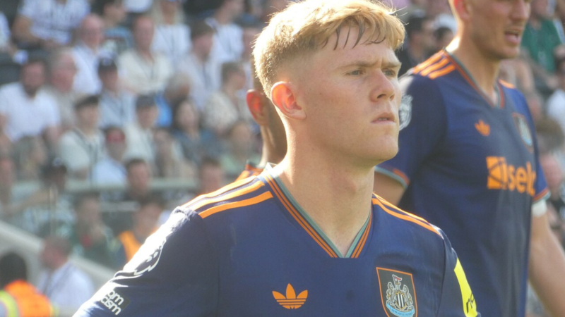 ‘No-Brainer’: Simpson Urges Man Utd to Sign Lewis Hall