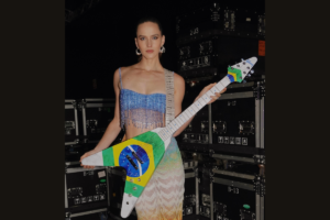 Sofi Tukker's ANIMAL TALK Tour features Hawley-Weld's ongoing reveal of the custom Flying V guitars, which combine stage-ready instruments with individual artistic designs.